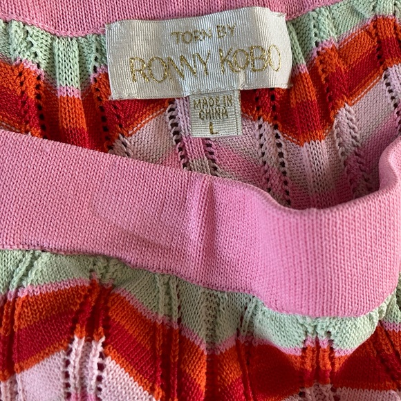 Torn by Ronny Kobo Zig Zag Chevron Pattern Knit Skirt Sz L Multi Pink - Picture 4 of 4